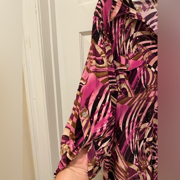 Or best offers Black and Pink Graphic Relaxed Button Down Top - Picture 5 of 5